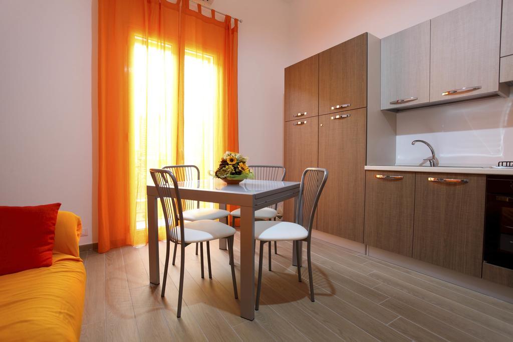 B&B La Grande Mela Santo Stefano di Camastra Dış mekan fotoğraf